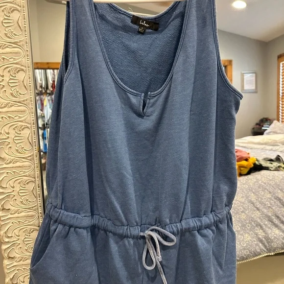 Lulu's Navy Textured Top - Picture 2 of 4